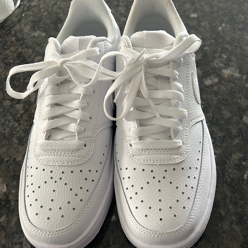 Nikes women’s size 8.5
